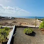 Piedranegra Tías